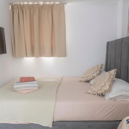 Explore Greece From Cozy City Centre Apartment Chalkís Exterior foto