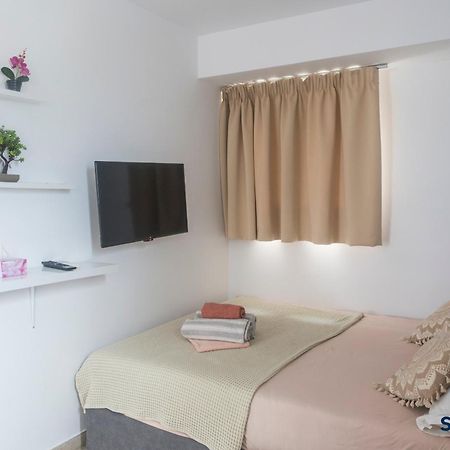 Explore Greece From Cozy City Centre Apartment Chalkís Exterior foto